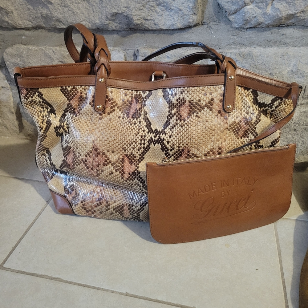 Gucci Beige/Brown Python Bag With Leather Tote - image 2